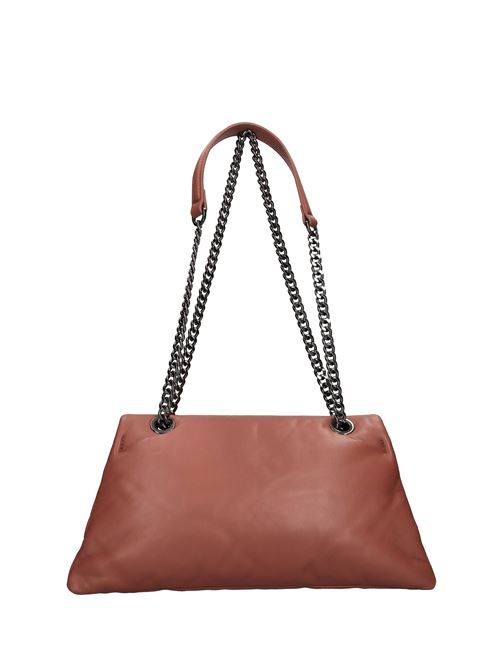  REBELLE | ALEXIS S FLUFFYSELLA